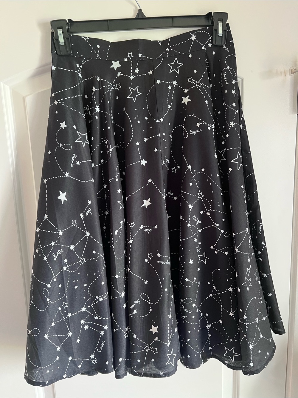 LA Soul Women’s Star Constellation Black Skirt, size Small